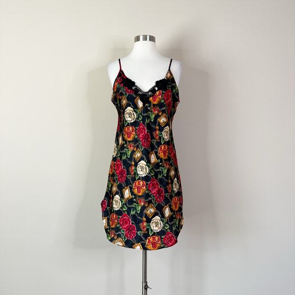Vintage | 90s Amelia’s Floral Chain Print Lace Low Open Back Lingerie Night Gown - Picture 2 of 8